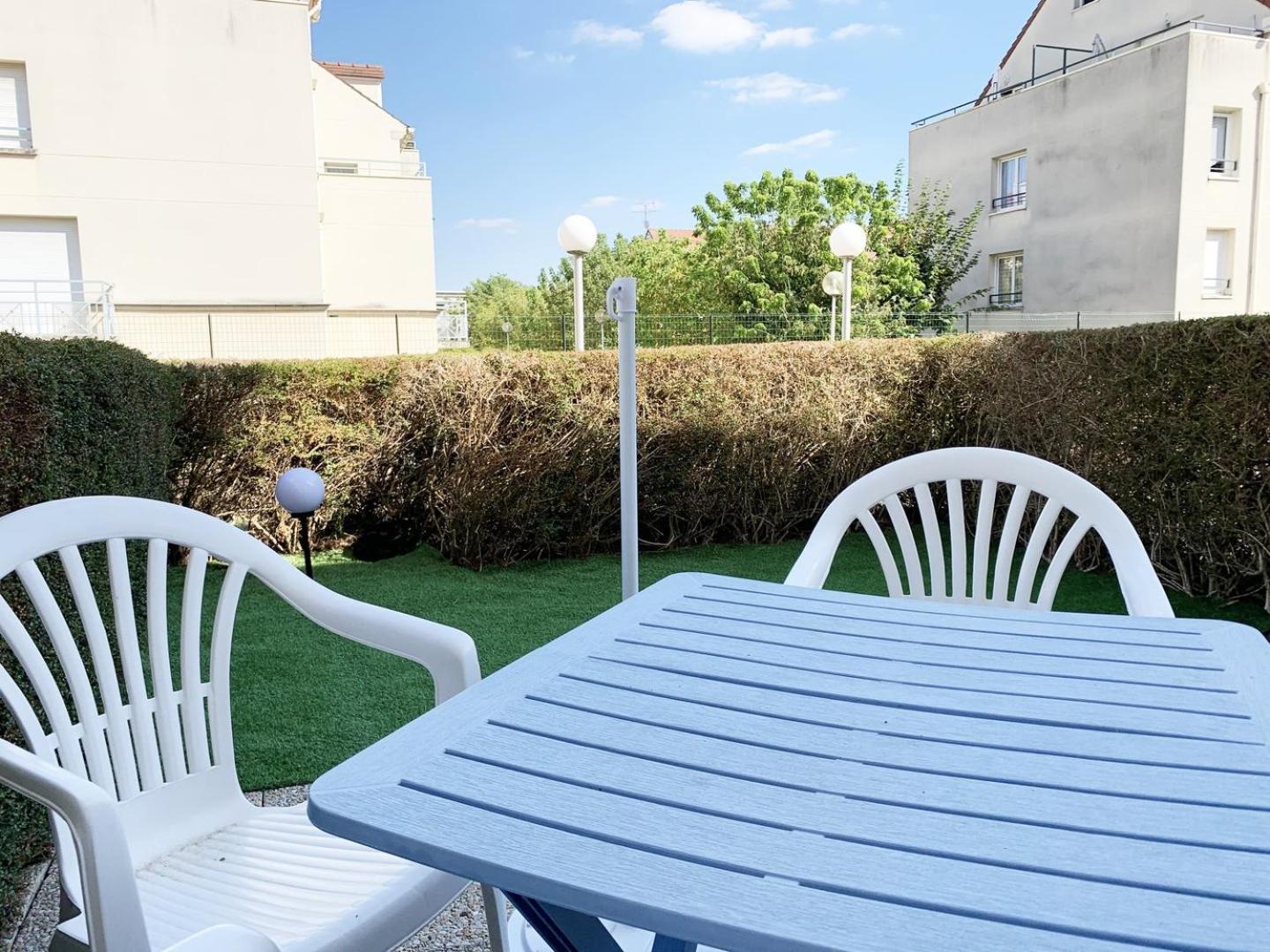 Le Matisse Apartment Mainvilliers  Ngoại thất bức ảnh